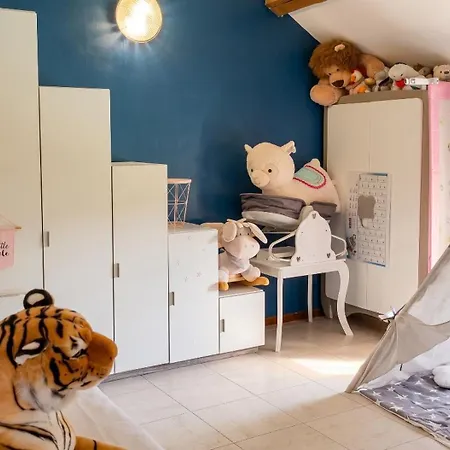 펜션 Maison Charmante Avec Piscine A Mecringes, 100 M² Mecringes